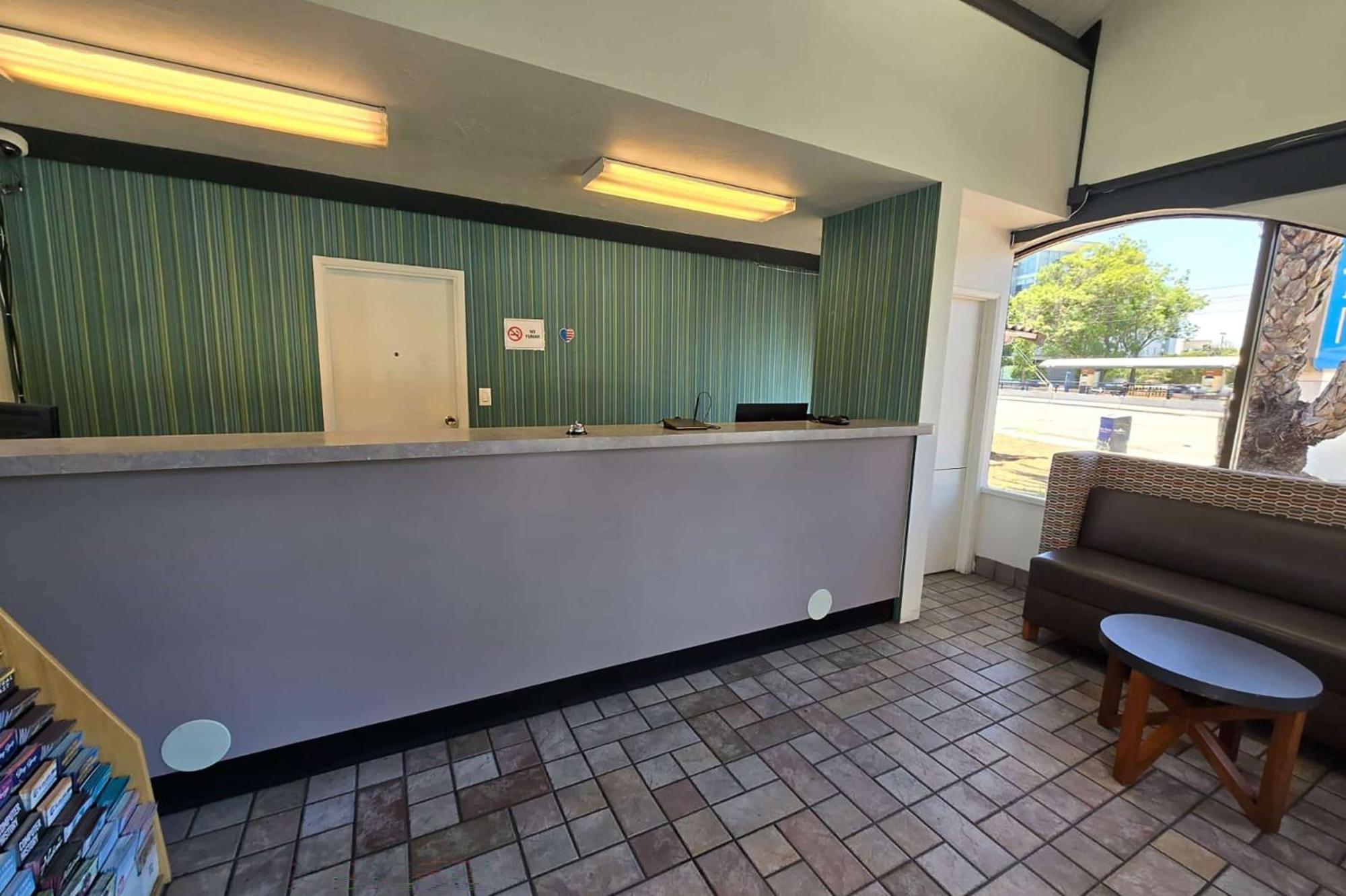 Hotel Super 8 By Wyndham San Jose Airport Exterior foto